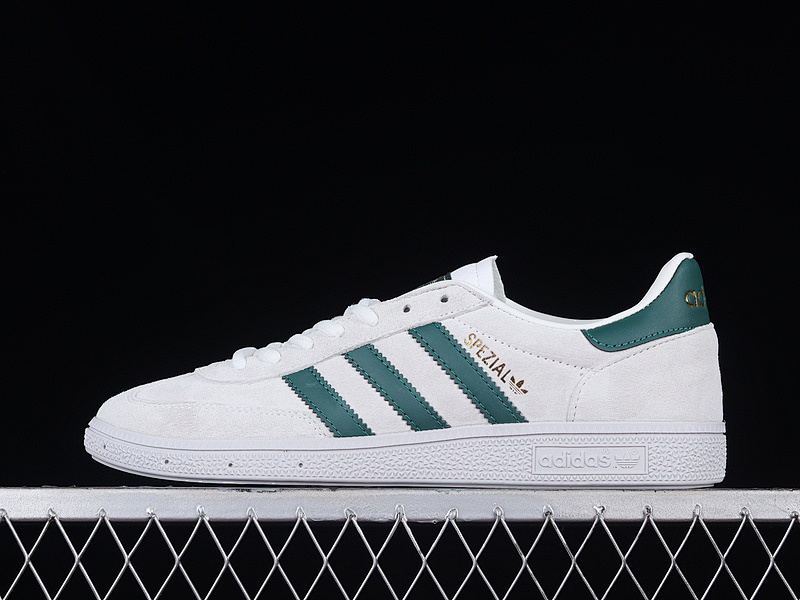 HANDBALL SPEZIAL SHOES CLOUD WHITE/DARK GREEN/GOLD · BD7636, photo 1