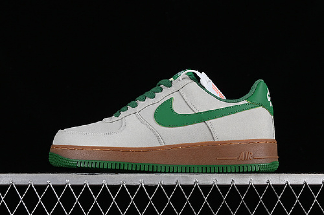 Nike [AJ7282-003]-[AIR FORCE 1 07 LOW TXT LIGHT BONE/ALOE VERDE-GUM]-[WOMAN:36-39]-[MAN:40-45], photo 1