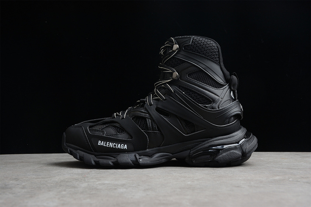 Unbranded [654866-W3CP3-1000]-[BA*LEN*CIAGA TRACK HIKE BLACK/BLACK/BLACK]-[WOMAN:35-39]-[MAN:40-45], photo 1