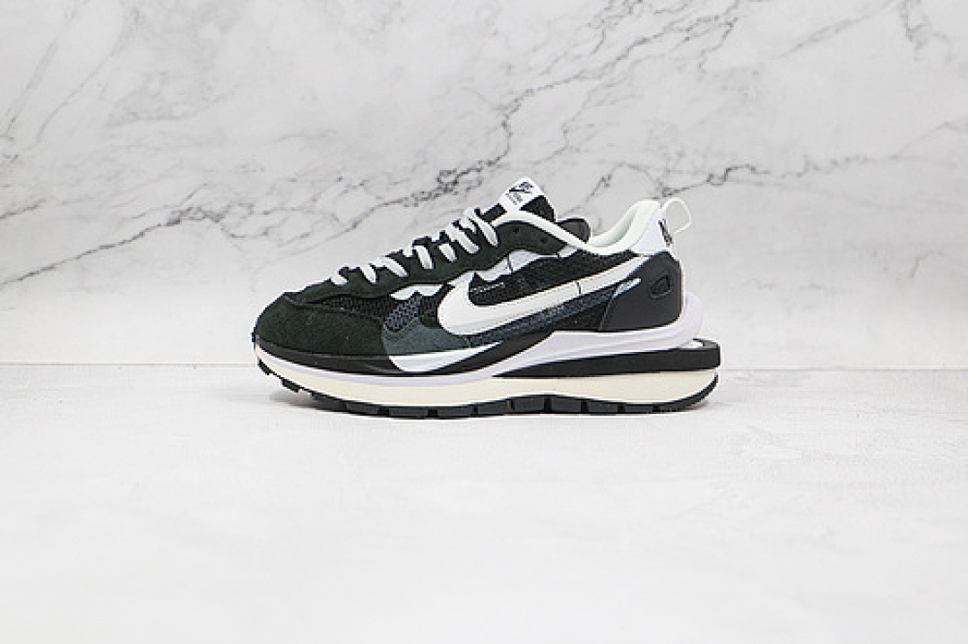 Sacai Sacai X VAPORWAFFLE BLACK/BLACK/WHITE · CV1363-001, photo 1