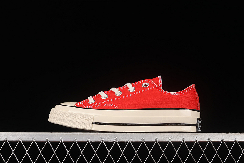 Converse Converse CHUCK TAYLOR ALL-STAR 70S LOW TOP ENAMEL RED/EGRET/BLACK · 164949C, photo 1
