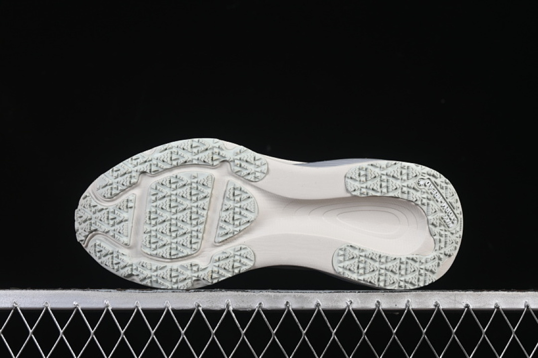 Nike [HQ7001-003]-[AIR ZOOM VOMERO 18 GTX CASUAL RUNNING SHOES GREY/WHITE]-[WOMAN:36-39]-[MAN:40-45] - Image 14