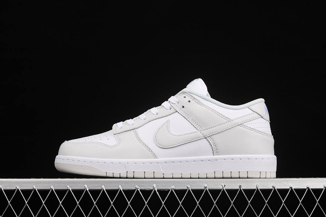 Unbranded [DD1503-103]-[SB DUNK LOW PHOTON DUST WHITE/PHOTON DUST/WHITE]-[WOMAN:36-39]-[MAN:40-46], photo 1