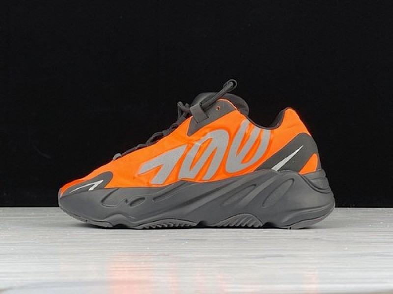 Adidas Adidas YEEZY BOOST 700 ORANGE/CORE BLACK · FV3258, photo 1