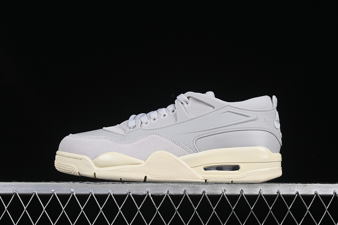 Jordan AIR Jordan 4 REMASTERED LIGHT SMOKE GREY/LIGHT GREY/COCONUT MILK · FQ7940-001, photo 1