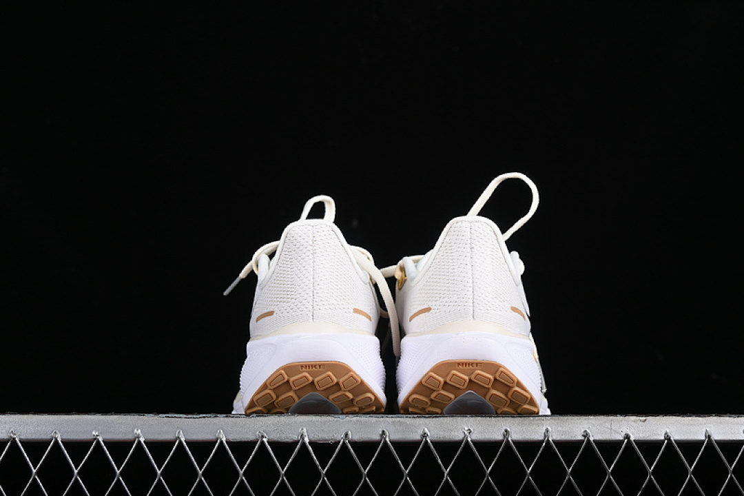 Nike [FD2723-005]-[AIR ZOOM PEGASUS 41 PHANTOM/LIGHT PUMICE/SAIL/METALLIC GOLD]-[WOMAN:36-40] - Image 14