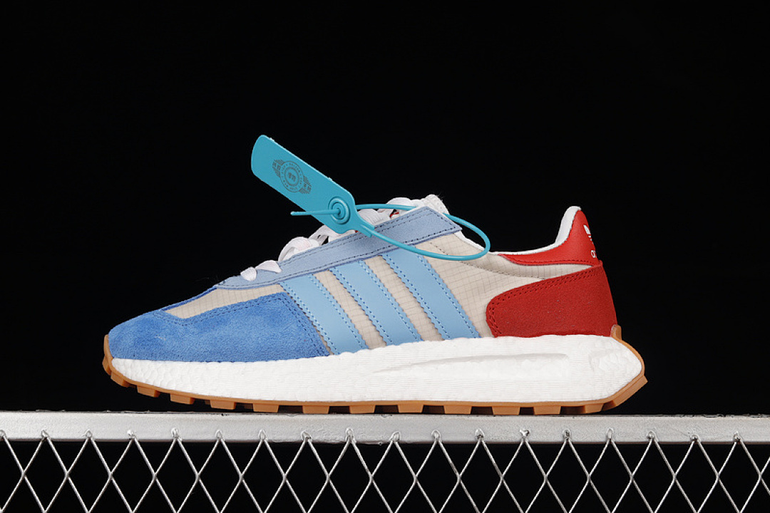 RETROPY E5 SHOES CLOUD WHITE/LIGHT BLUE/RED · GW6061, photo 1