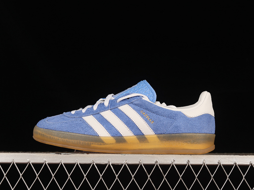 Unbranded [HQ8717]-[GAZELLE INDOOR BLUE FUSION/FOOTWEAR WHITE/GOLD METALLIC]-[WOMAN:35-39]-[MAN:40-45], photo 1