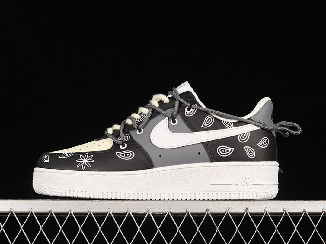 Nike [CW2288-111]-[AIR FORCE 1 LOW 07 BEIGE/WHITE/BLACK]-[WOMAN:36-39]-[MAN:40-45], photo 1