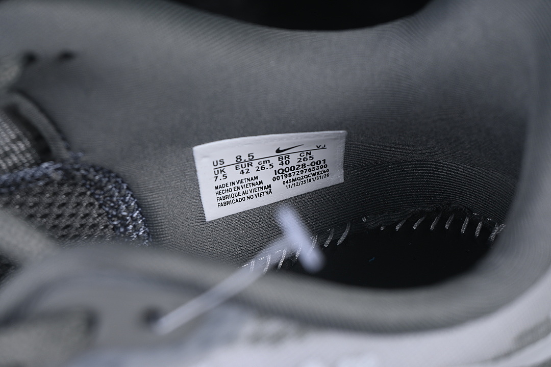 Nike [IQ0028-001]-[AIR ZOOM VOMERO PREMIUM DARK GRAY/GREY]-[WOMAN:36-39]-[MAN:40-46] - Image 5