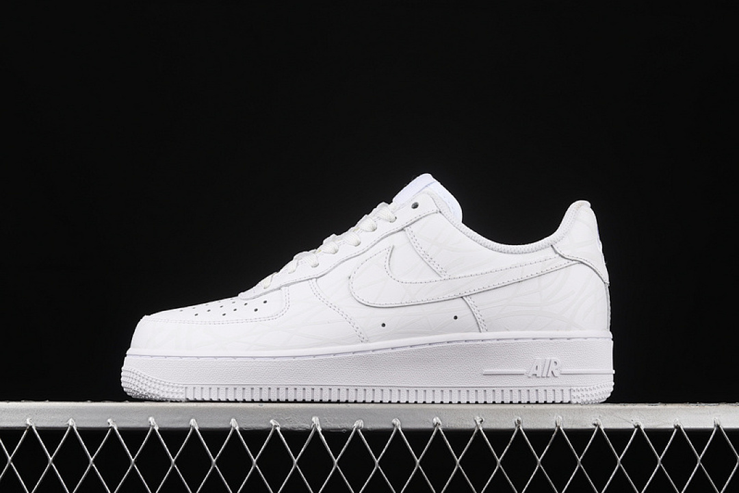 Nike [N-0288]-[AIR FORCE 1 LOW WHITE NOCTILUCENT WHITE/WHITE/WHITE]-[WOMAN:36-39]-[MAN:40-45], photo 1