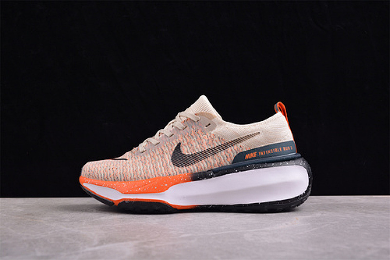 ZOOMX INVINCIBLE RUN FK3 OATMEAL/SAFETY ORANGE/TOTAL ORANGE/BLACK · FQ8720-140, photo 1