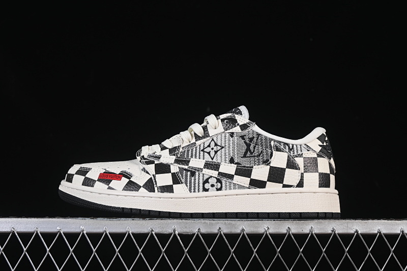 Jordan TRAVIS SCOTT X FRAGMENT DESIGN AIR Jordan 1 LOW OG SP WHITE/BLACK · LD2028-043, photo 1