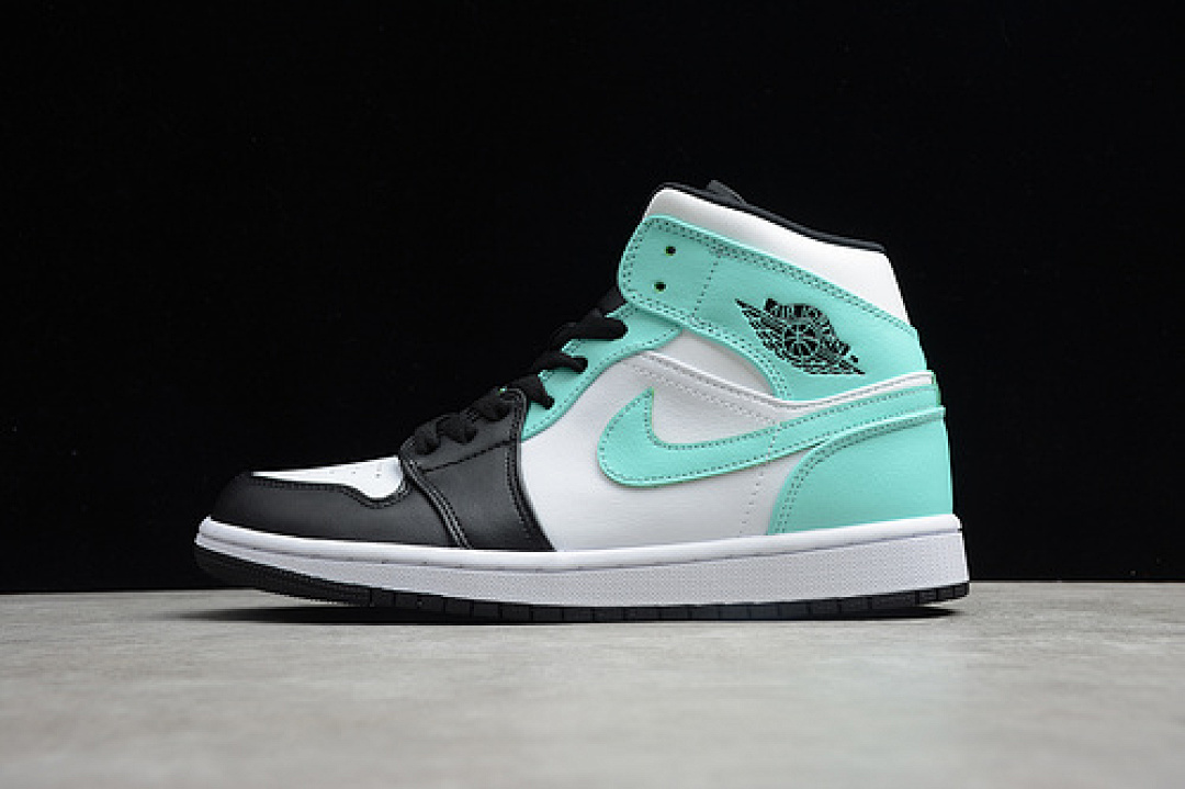 Jordan Jordan [554724-132]-[AIR 1 MID WHITE/BLACK-ISLAND GREEN]-[WOMAN:36-39]-[MAN:40-47], photo 1