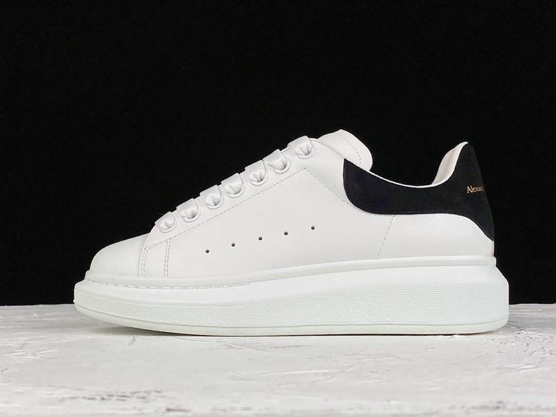 Unbranded [ALE*XANDER MC*QUEEN WHITE/WHITE/BLACK]-[WOMAN:35-39]-[MAN:39-44], photo 1