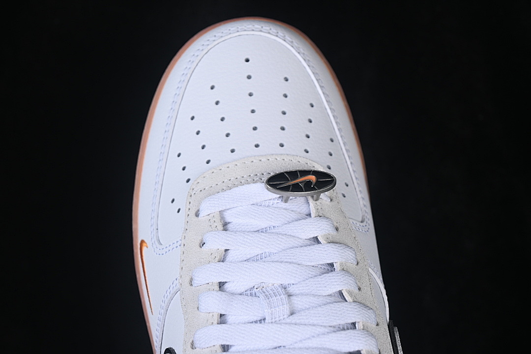 Nike [IQ0228-100]-[AIR FORCE 1 LOW WHITE/BLACK/ORANGE PEEL/WHITE]-[WOMAN:36-39]-[MAN:40-45] - Image 10