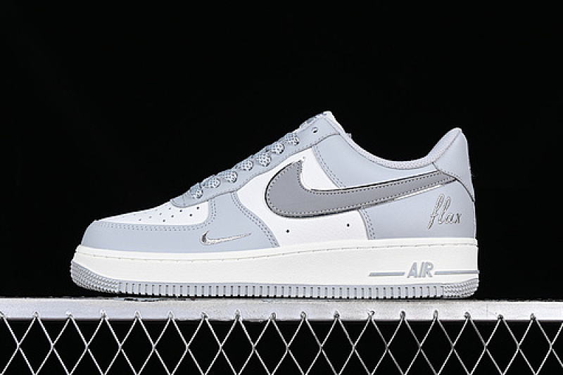Nike Nike AIR FORCE 1 07 LOW DREAM OFF WHITE/GREY/SILVER · KP3069-022, photo 1