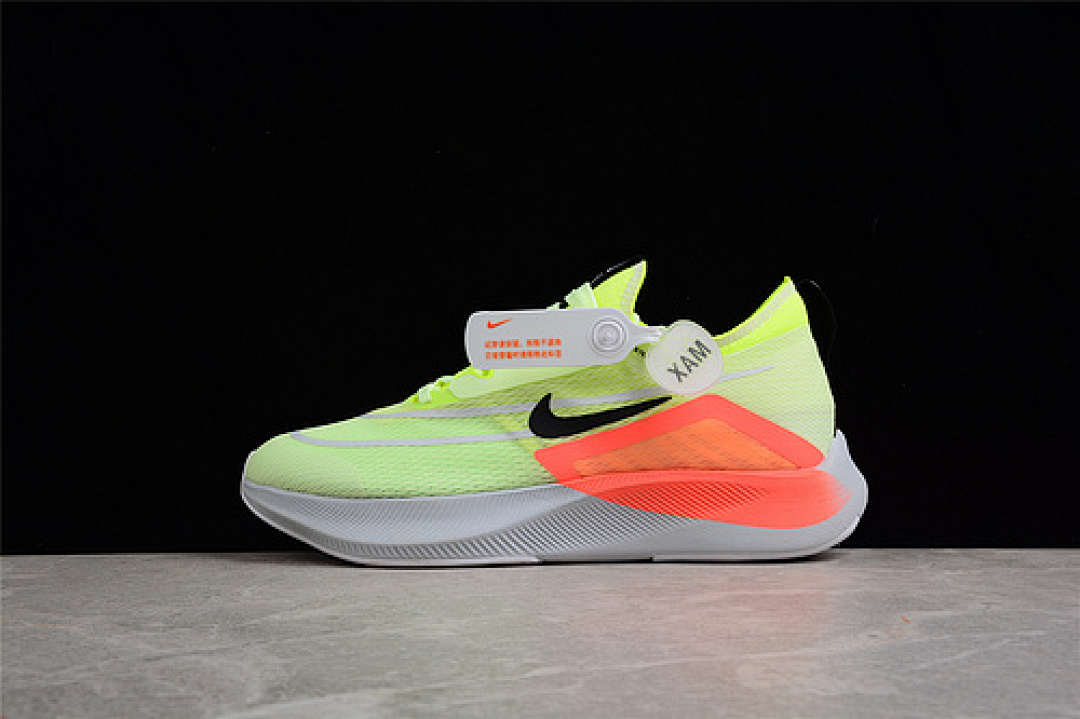 Unbranded [CT2392-700]-[ZOOM FLY 4 BARELY VOLT/HYPER ORANGE/VOLT/BLACK]-[MAN:39-45], photo 1