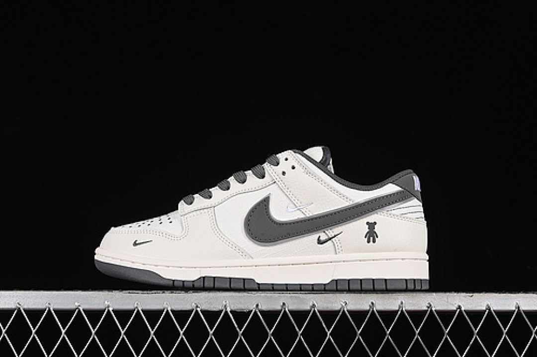 Unbranded [KK1888-004]-[SB DUNK LOW WHITE/GREY]-[WOMAN:36-39]-[MAN:40-45], photo 1