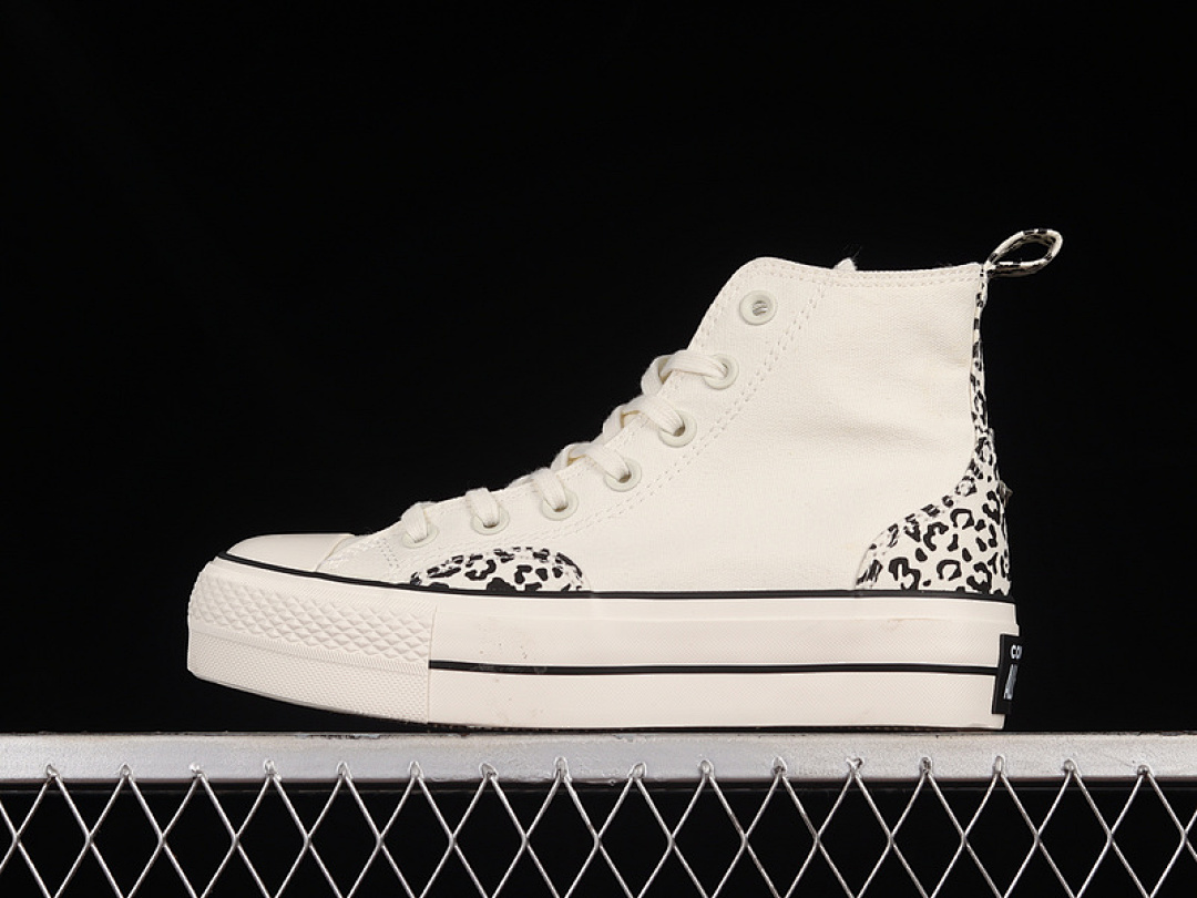 Converse [A03874C]-[CHUCK TAYLOR ALL STAR LIFT PLATFORM HIGH ANIMALIER EGRET/BLACK/EGRET]-[WOMAN:35-40], photo 1