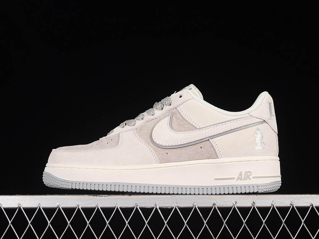 Nike [DZ3696-005]-[AIR FORCE 1 07 LOW FOUR HORSEMEN PE BEIGE/LIGHT GREY/WHITE]-[UNISEX:36-45], photo 1