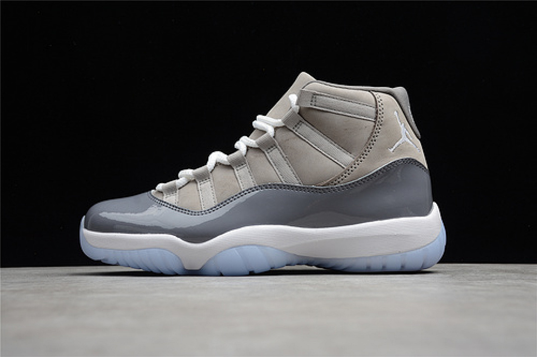 Jordan AIR Jordan 11 RETRO 2021 MEDIUM GREY/WHITE/COOL GREY · CT8012-005, photo 1
