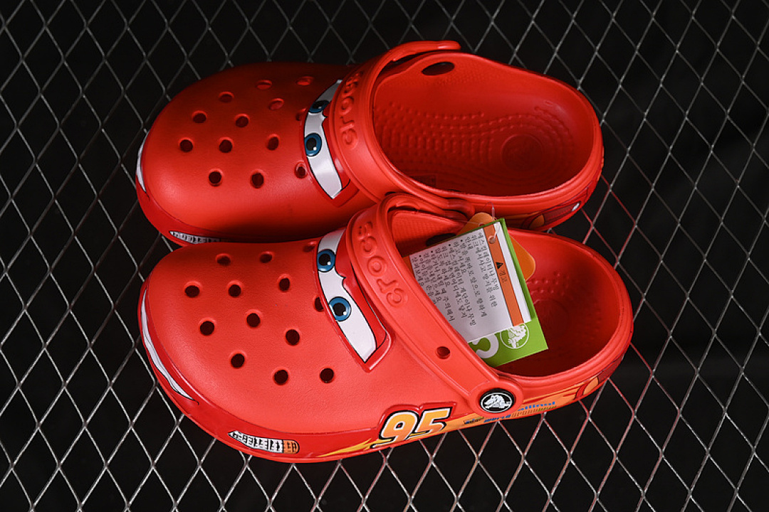 Crocs [CARS X CROCS CLASSIC CLOG RED]-[WOMAN:25-36] - Image 6
