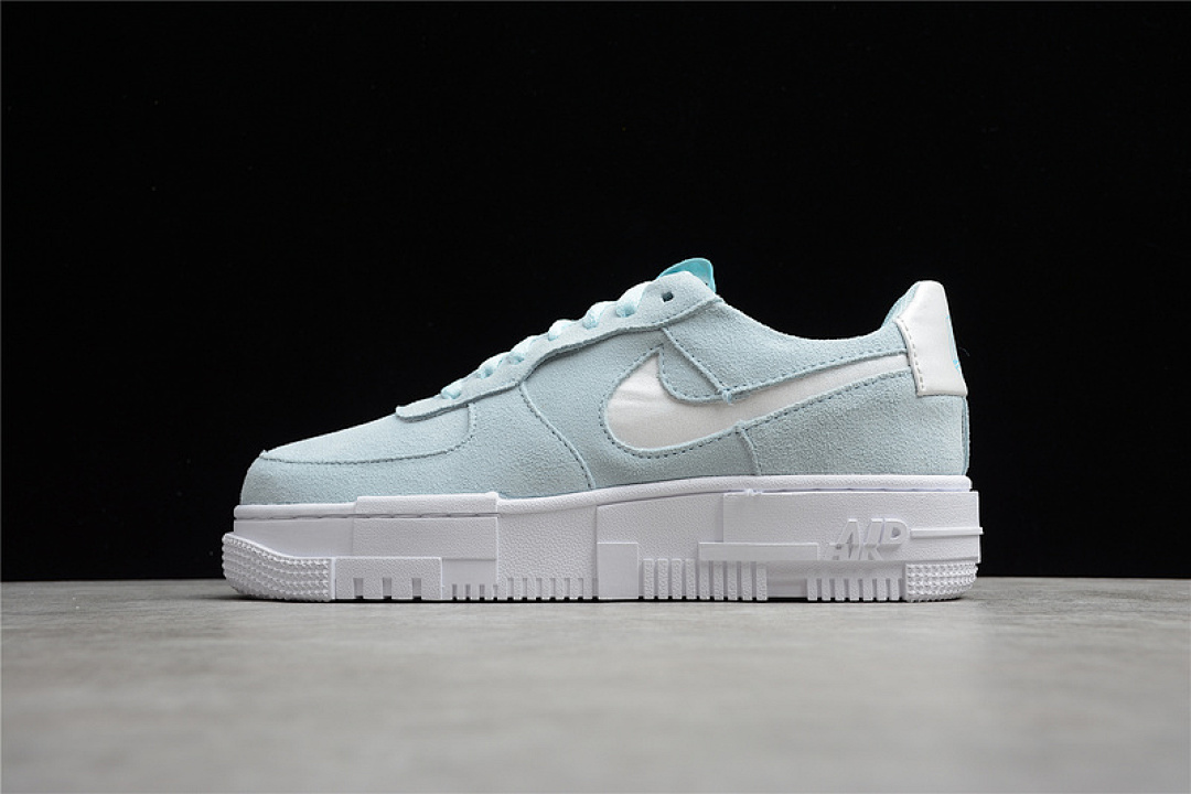 Nike Nike AIR FORCE 1 PIXEL GLACIER BLUE/WHITE/PURE PLATINUM · DH3855-400, photo 1
