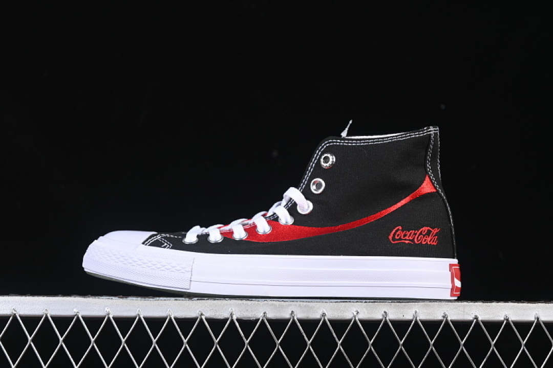Converse [A18435C]-[COCA COLA X CHUCK 70 CASUAL SNEAKERS RED/WHITE/BLACK]-[WOMAN:35-39.5]-[MAN:40-44], photo 1