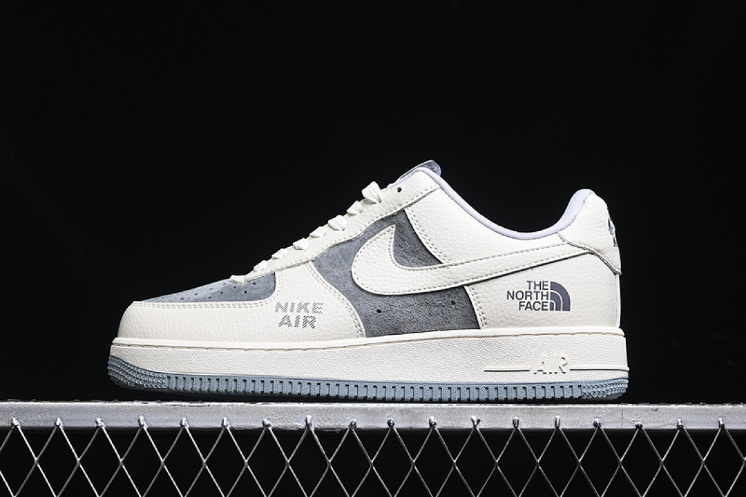 Nike Nike AIR FORCE 1 07 LOW OFF WHITE/GREY · DF0188-014, photo 1