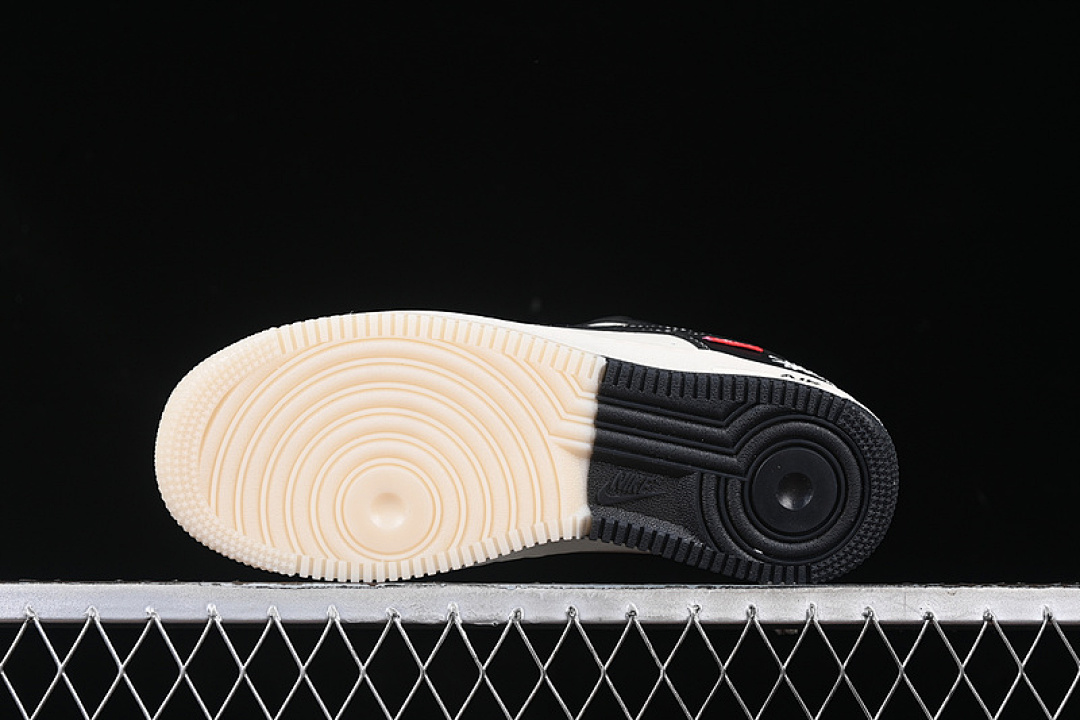 Nike [HH7518-043]-[AIR FORCE 1 07 LOW SUPREME WHITE/BLACK/RED]-[WOMAN:36-39]-[MAN:40-45] - Image 15
