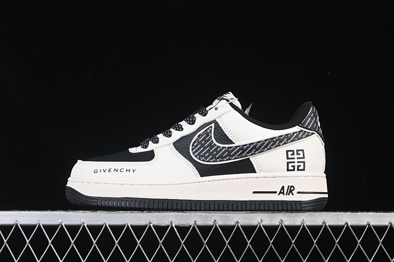 Nike Nike AIR FORCE 1 07 LOW CASUAL SNEAKERS BLACK/WHITE · JP8028-002, photo 1