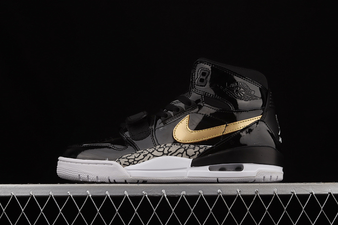 Jordan AIR Jordan LEGACY 312 BLACK/BLACK/GOLD · AV3922-007, photo 1
