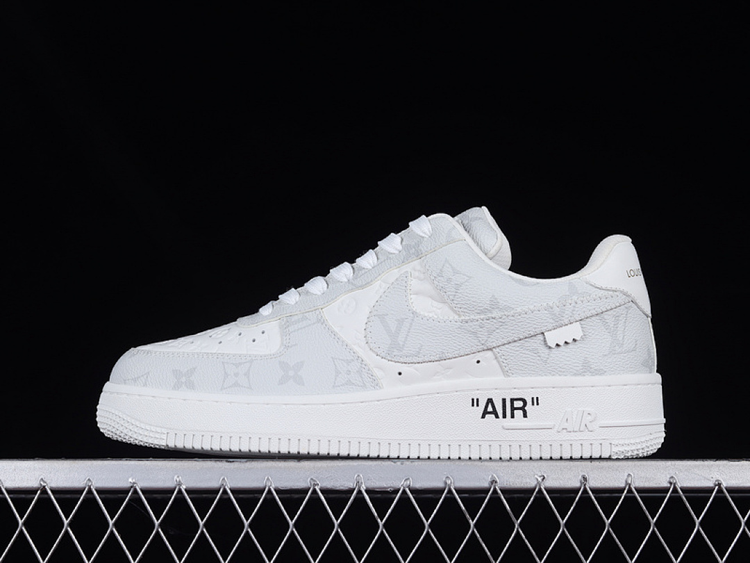 Nike [AIR FORCE 1 LOW 07 X L*V WHITE/WHITE/LIGHT GREY]-[MAN:38-46], photo 1