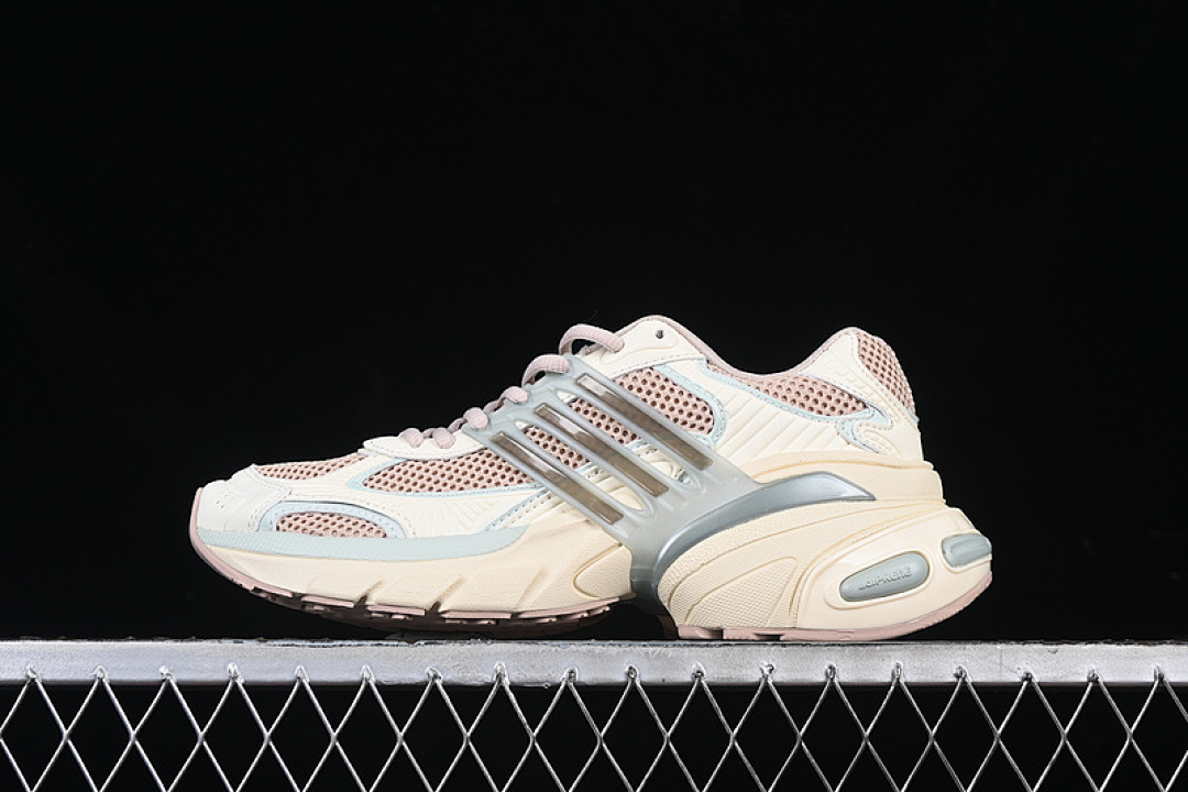 ADISTAR XLG WONDER TAUPE/LINEN GREEN METALLIC/CREAM WHITE · IF6934, photo 1