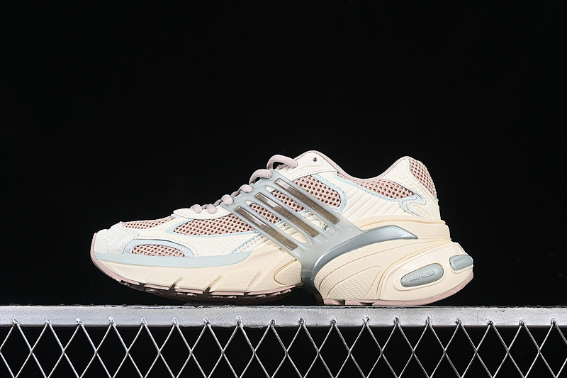ADISTAR XLG WONDER TAUPE/LINEN GREEN METALLIC/CREAM WHITE · IF6934, photo 1