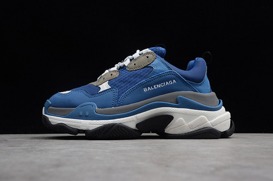 Unbranded [159-156-170]-[TRIPLE S SNEAKER DADSHOE FLUORESCENCE PINK]-[WOMAN:35-39], photo 1