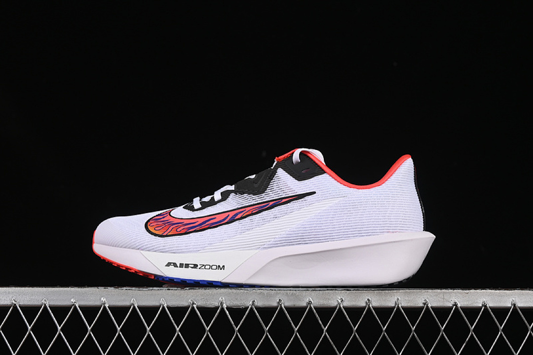 ZOOM RIVAL FLY 4 WHITE/HABANERO RED/BLACK/UNIVERSITY RED/UNIVERSITY GOLD/CONCORD · HQ3512-100, photo 1