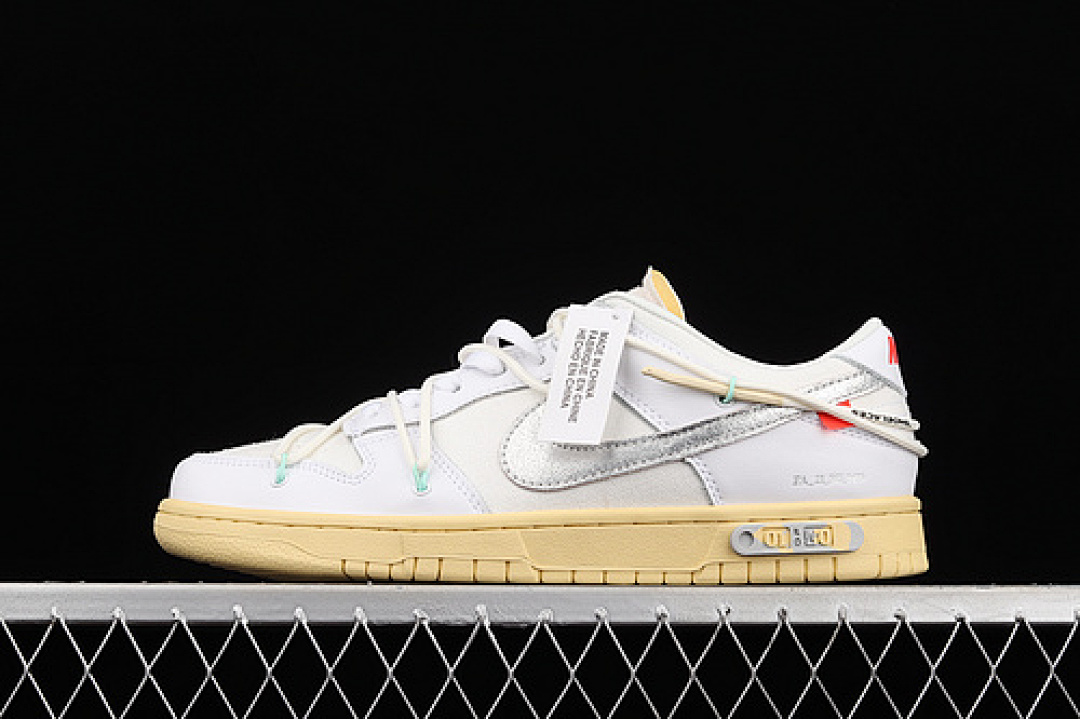 Unbranded [DM1602-127]-[OW X SB DUNK LOW LOT 01 OF 50 WHITE/METALLIC SILVER/BUTTER]-[UNISEX:36-45], photo 1