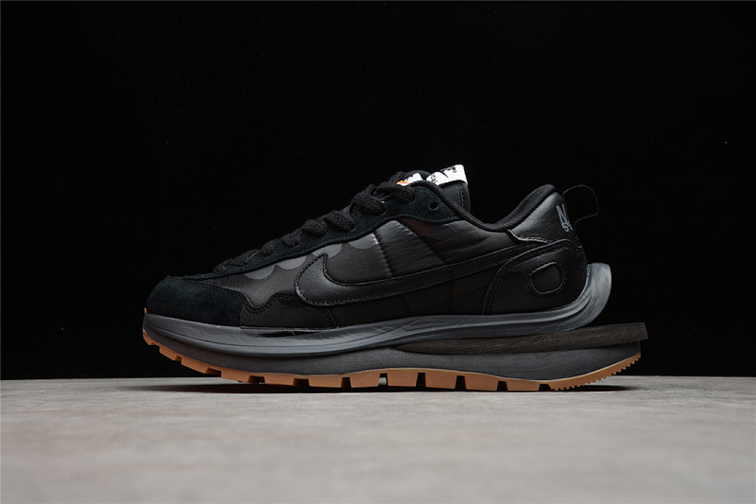 Sacai [DD1875-001]-[SACAI X VAPORWAFFLE BLACK/OFF-NOIR/OFF-NOIR]-[WOMAN:36-39]-[MAN:40-47], photo 1