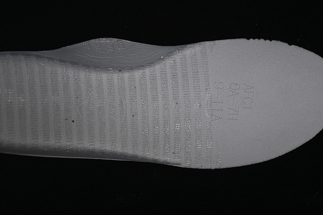Nike [IH1698-200]-[AIR FORCE 1 07 LOW BLACK/BLACK/BLACK]-[WOMAN:38.5-39]-[MAN:40-48.5] - Image 3