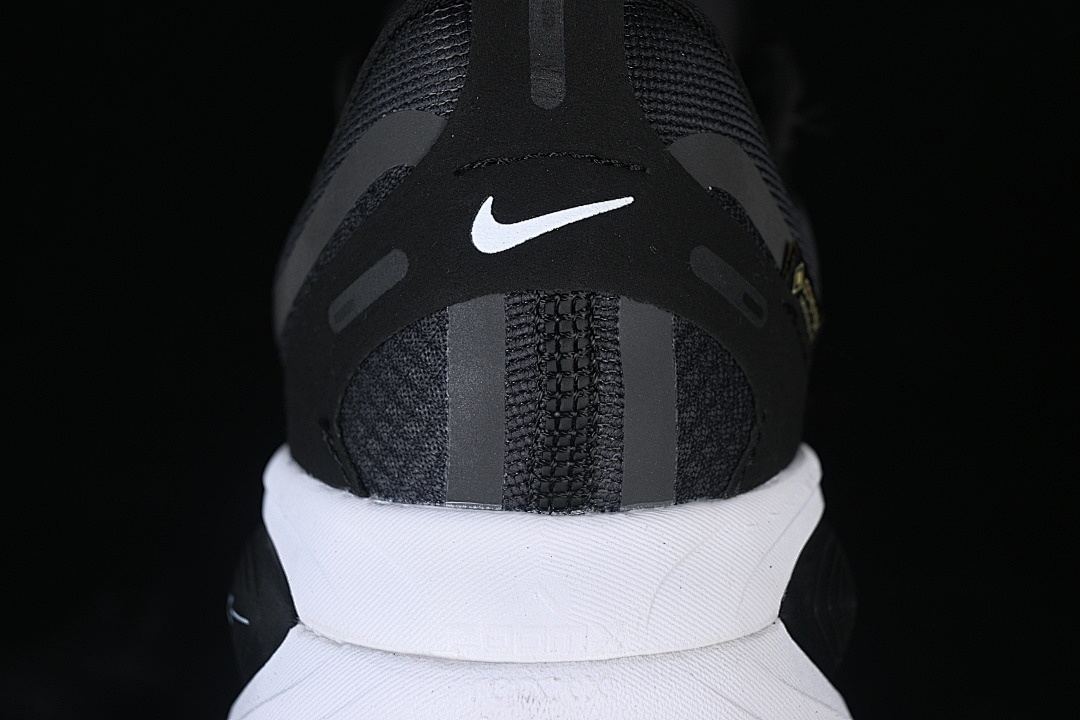 Nike [HQ7002-002]-[AIR ZOOM VOMERO 18 CASUAL SHOES BLACK/WHITE]-[WOMAN:36-39]-[MAN:40-45] - Image 6