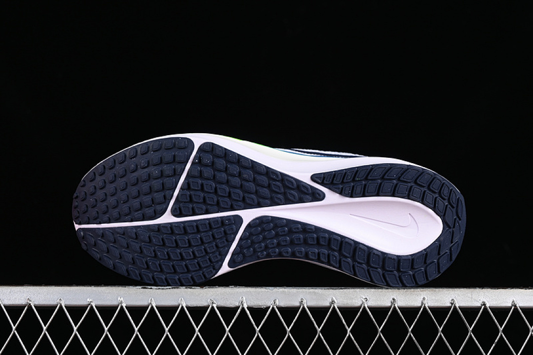 Nike [FB1309-100]-[AIR ZOOM VOMERO 17 WHITE/PLATINUM TINT/RACER BLUE/THUNDER BLUE]-[MAN:39-46] - Image 15