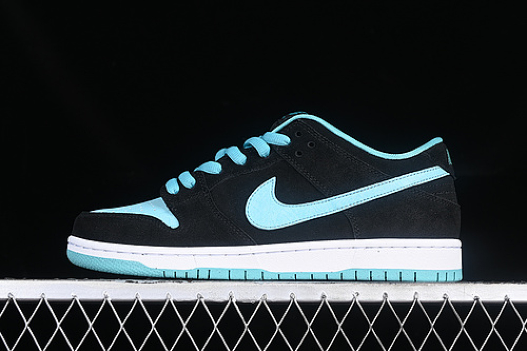 Nike SB DUNK LOW PRM SB BLACK/CLEAR JADE-WHITE · 304292-030, photo 1
