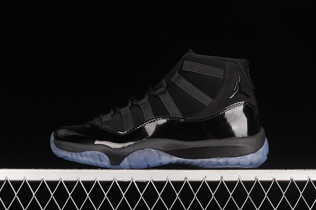 Jordan AIR Jordan 11 RETRO CAP AND GOWN BLACK/BLACK-BLACK · 378037-005, photo 1