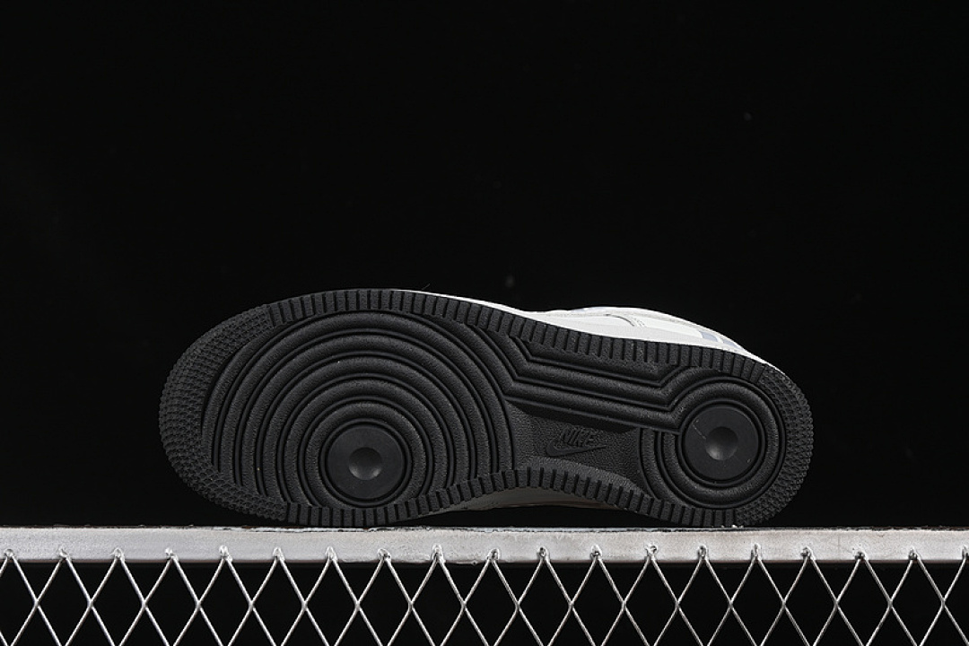 Nike [DF0188-060]-[AIR FORCE 1 07 LOW UN WHITE/GREY]-[WOMAN:36-39]-[MAN:40-45] - Image 15