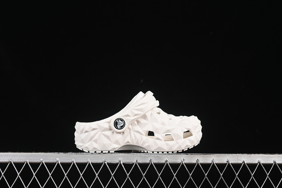 Crocs [CROCS CLASSIC CLOG WHITE]-[WOMAN:25-36] - Image 10