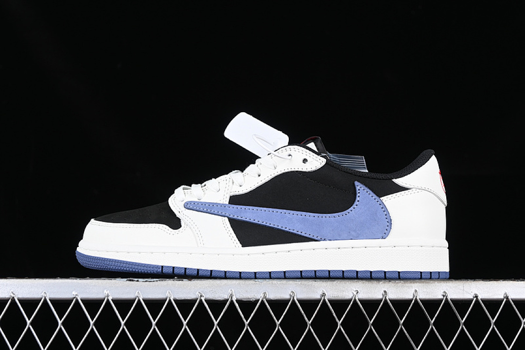 Jordan TRAVIS SCOTT AIR Jordan 1 LOW OG WHITE/BLACK/BLUE · DM7866-040, photo 1