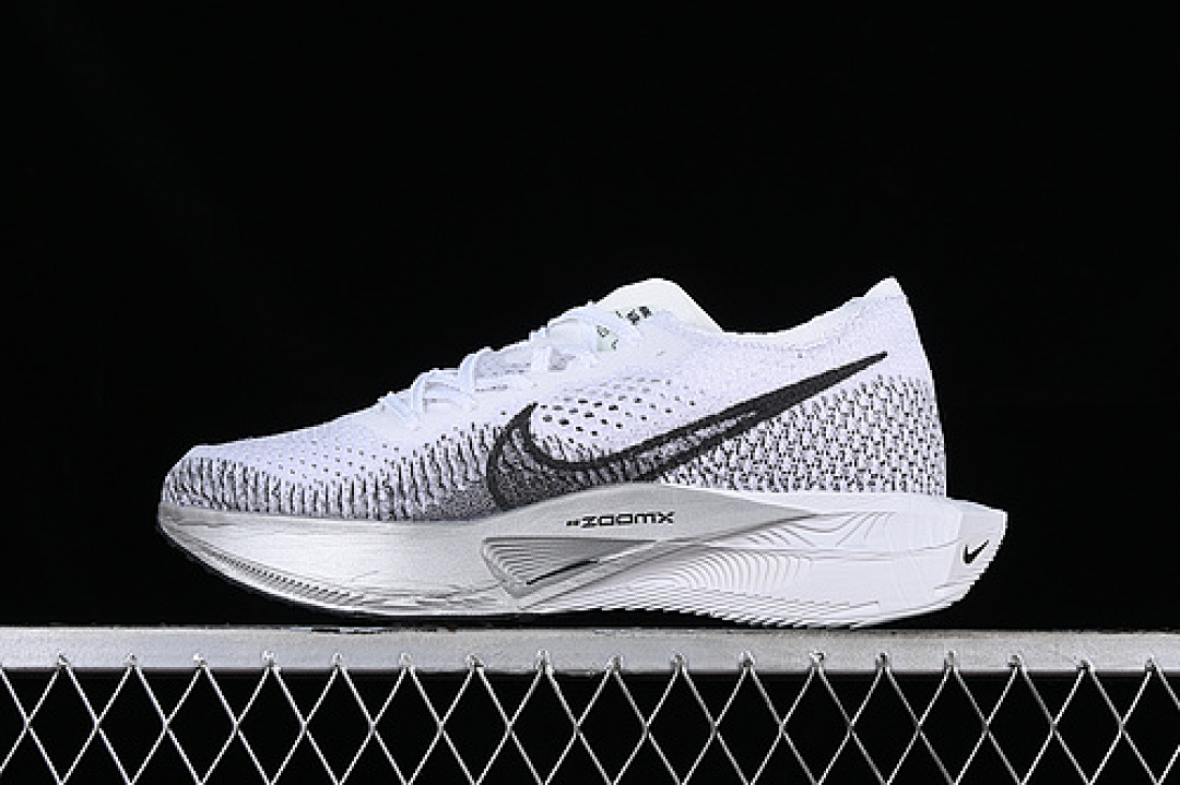 Unbranded [DV4129-100]-[ZOOMX VAPORFLY NEXT% 3 WHITE/BLACK/GREY]-[MAN:39-45], photo 1