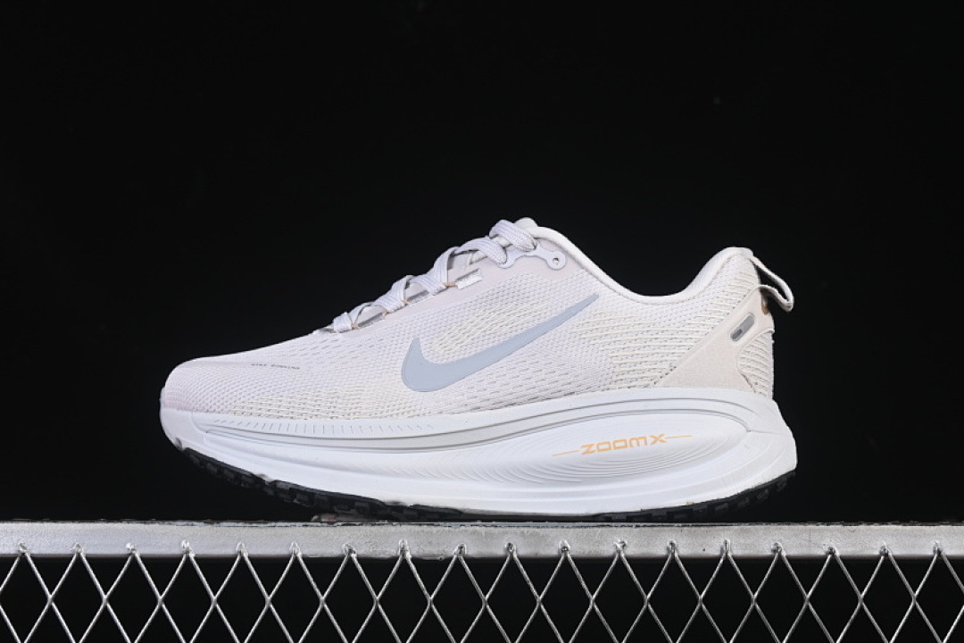 Nike [HM6803-009]-[AIR ZOOM VOMERO 18 VAST GREY/WHITE-HEMP-PHOTON DUST-BLACK]-[UNISEX:36-46] - Image 2
